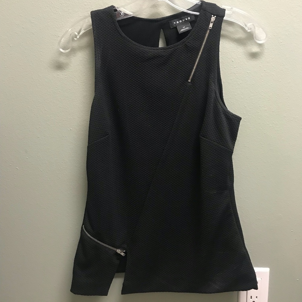 TROUVE Top XS
